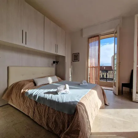 شقة Aranci Confort E Relax - 50 Metri Dal Mare *